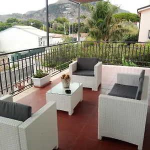 appartamento-a-mondello.sicilyhotelsitaly.net/